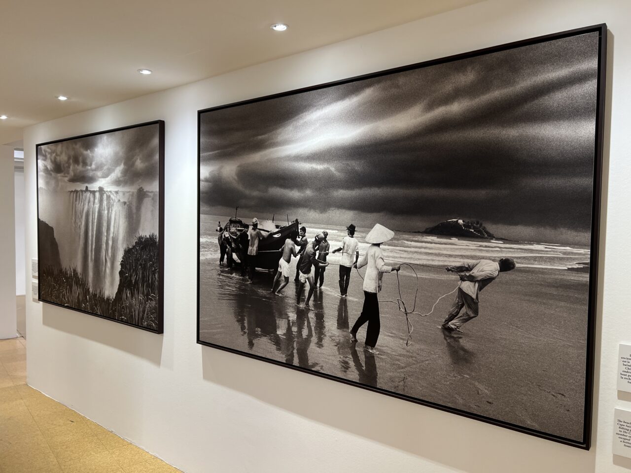 Tirage Photo Argentique Noir Et Blanc - Nu Artistique Féminin - Format 30x30 Cm - Neuf