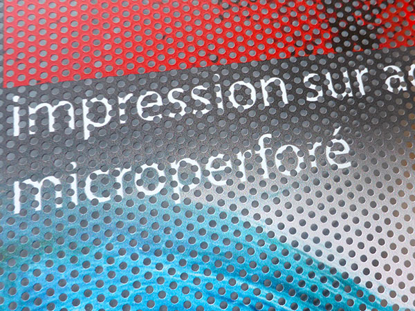 sticker micro perfore impression paris imprimeur 1